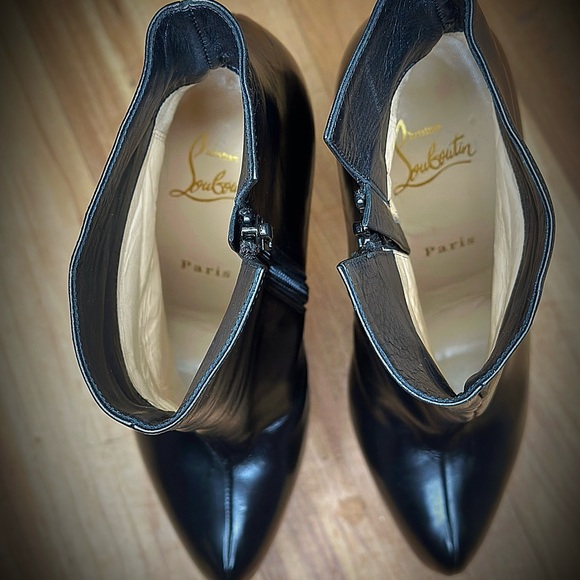 Christian Louboutins platform booties in great condition - Picture 3 of 3